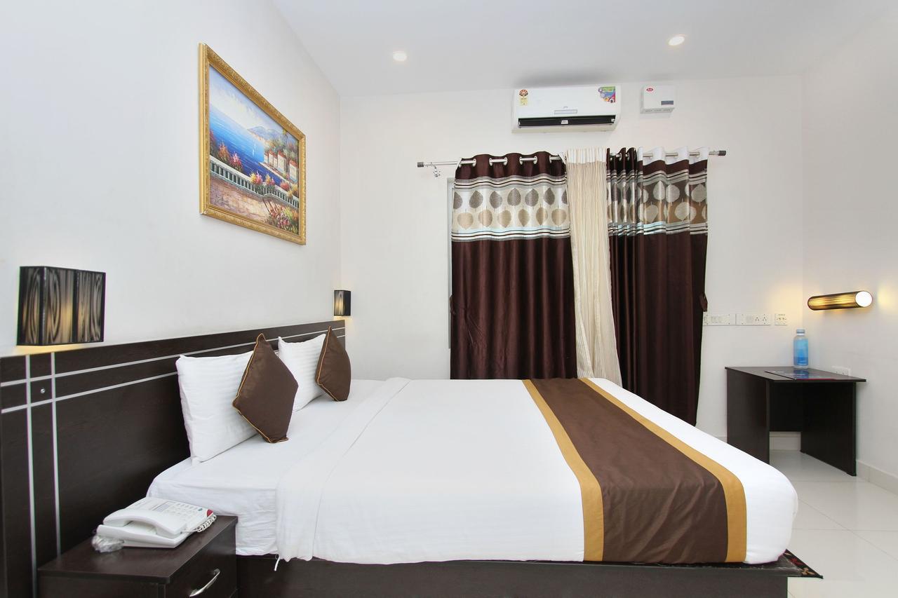 Oyo 7463 Leo Suites Bangalore Bagian luar foto
